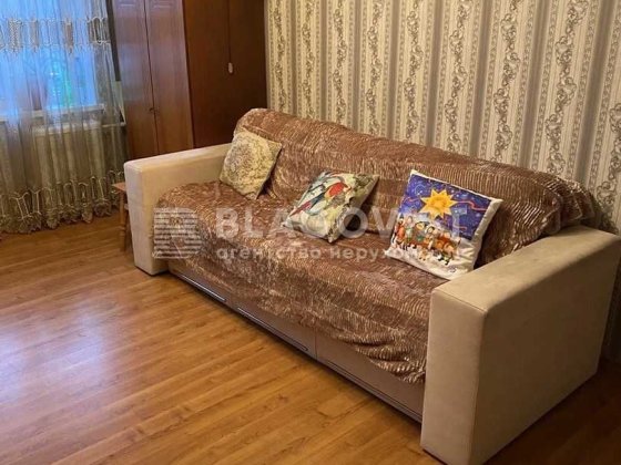 Продаж 3К квартири метро Академмістечко, Ушакова Київ