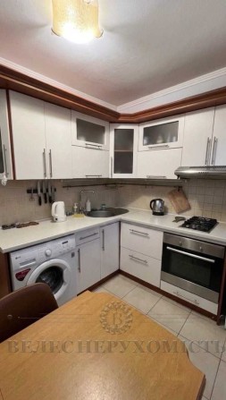 Продаж просторої 3-кімнатної квартири на Виноградарі - фото 1
