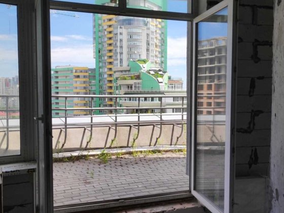 продам дворівневу з терасами ЖК Парковий Місто. вул. Вишгородська Киев