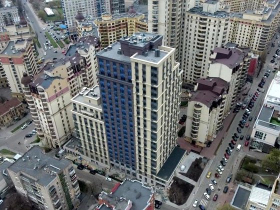 ЖК КАМЕРТОН, вул.Річкова, 4 Трикімнатна, центр Киев