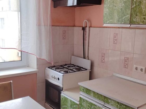 Двостороння охайна 3х з розд. кімнатами. Виноградар. Просп. Гонгадзе, 32Г Газ Київ