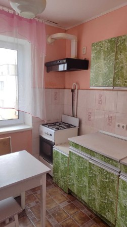 Двостороння охайна 3х з розд. кімнатами. Виноградар. Просп. Гонгадзе, 32Г Газ - фото 1