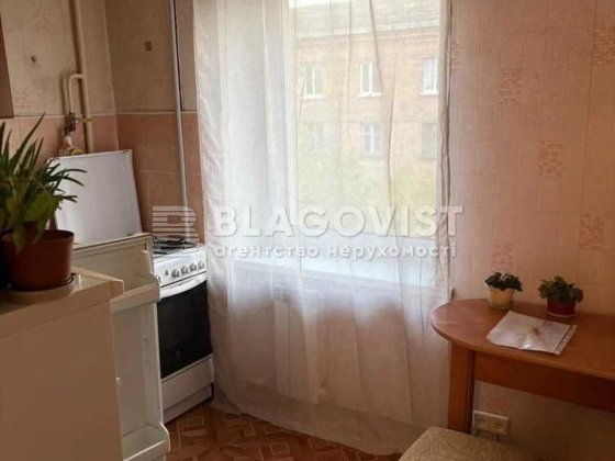 Продаж 2-кімнатної квартири, Татарка, Лук'янівка, вул. Загорівська Київ
