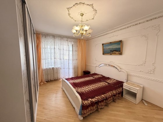 Продаж великої квартири вул Відпочинку