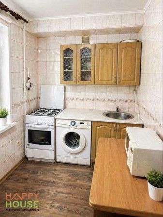 Продаж 2х кімнатної кв. вул. Зодчих 18,Гарний стан, газ - фото 1