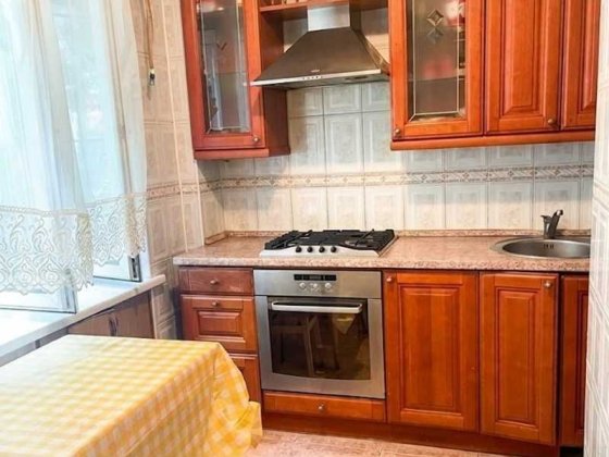 2к у центрі Києва! 55 м² | 2 поверх | Тиха зелена вулиця | Cолом'янський р-н | вул. Ніщинського Київ