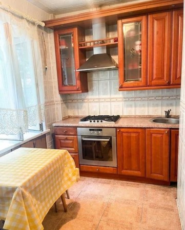 2к у центрі Києва! 55 м² | 2 поверх | Тиха зелена вулиця | Cолом'янський р-н | вул. Ніщинського - фото 1