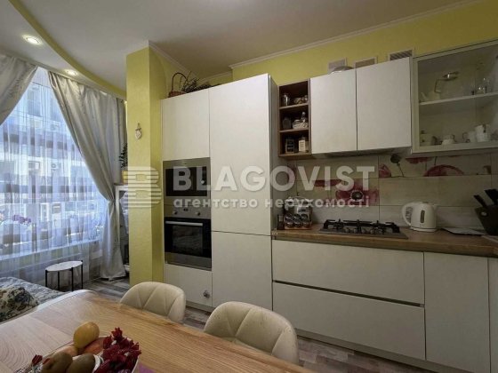 Продаж!М Васильківська 1К/40м2 відмінний ремонт світла комфортна все поруч! Киев