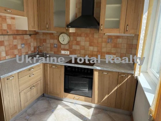 Продаж 2 кімнатної квартири на Борщагівці! Вул Героїв Космосу 19-А