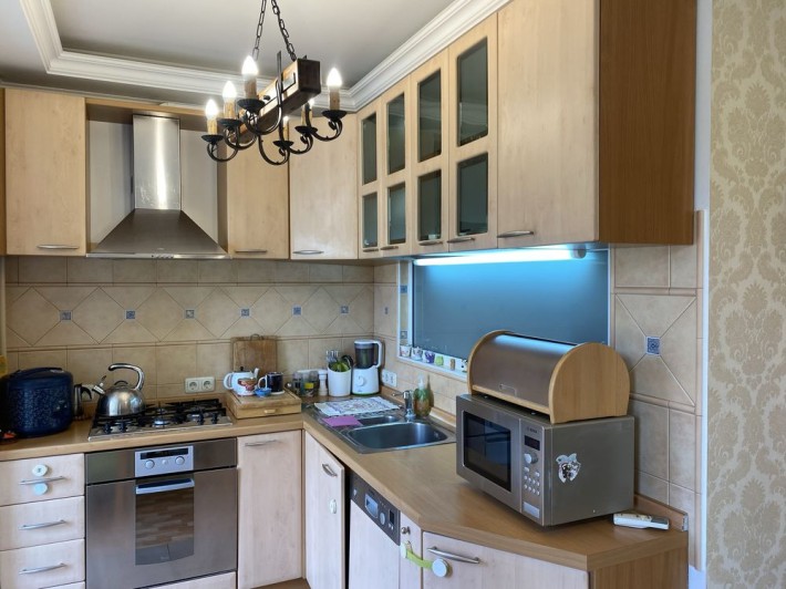 Продаж 3к квартири на Ереванській Солом'янка ГАЗ - фото 1
