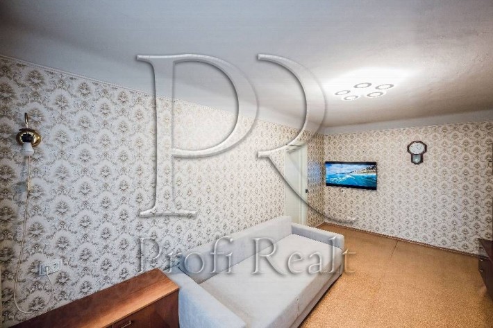 Продаж 2 кімн. квартири за адресою Чугуївський пр. 10, Берестейська - фото 1