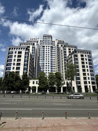 Без% 3к 122м2 видова парк 3секція Crystal Park Tower,Берестейський 42А - фото 1