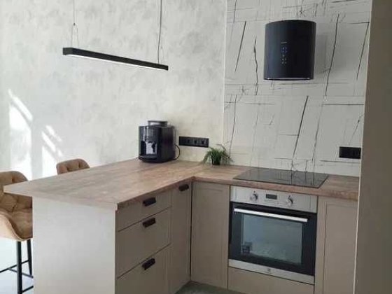 Продам 1 кім Варшавський Плюс Варшавский Виговського Киев