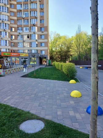 3 кімнатна квартира 74 метрів з  гарним видом на приватний сектор - фото 1