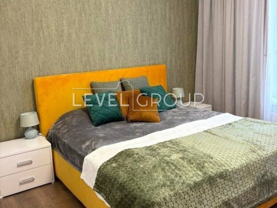 Продам 3-к ремонт ЖК Сирецькі Сади,вул.Івана Виговського 10Е м.Сирець Киев