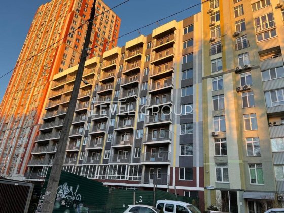 Продаж 3-к.квартири 92 м2 | ЖК Грюнвальд | вул. Клавдіївська, 40Ж Київ