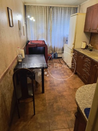 Продам 3к. квартиру, вул. Єреванська, 10А в Солом'янському р-ні - фото 1