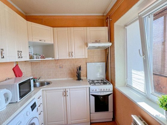 Продаж 1-кімнатна Щусєва метро Сирець Дорогожичі Киев