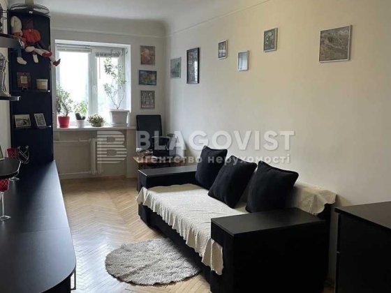 Продаж 3К квартири метро Нивки 5 хвилин Киев