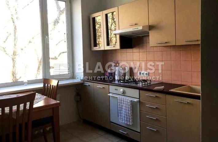 1к. Трьохсвятительська, 9.Костьольна.Михайлівська.Сталінка - фото 1