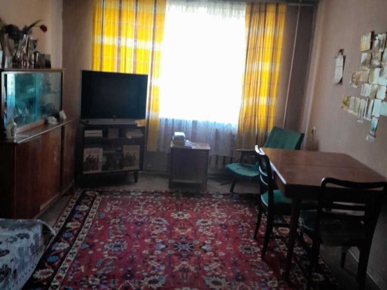 Продам 3-кім на Парковій-Сирецькій 10 Киев