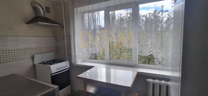 Продам 2-кімнатну квартиру з ремонтом на Нивках, вул. Ігоря Турчина, 2/17 - фото 1