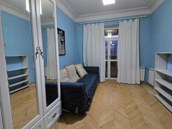 Продається квартира у місті Київ, вул. Вишгородська  56/2 Киев