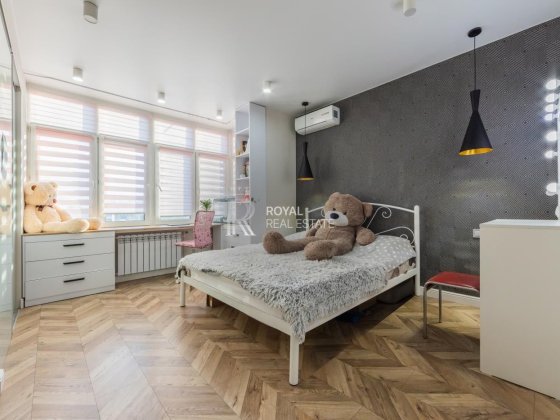 Продаж Квартира 2кім. 56.6м2 ЖК “Династія”  Метро Паркінг Київ
