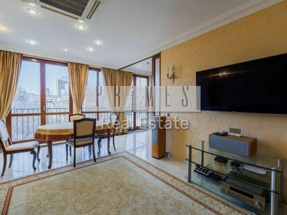Продаж 4-к квартири Гончара 14/26 141м2 м. "Золоті Ворота" Центр Киев