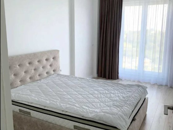 Стильна квартира з панорамним видом поруч із каскадом озер «Совські ставки»