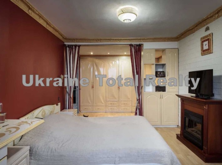 Велика 2 рівнева квартира 190м2 біля метро Святошино! Берестейський пр-т (Перемоги) 89-А - фото 1