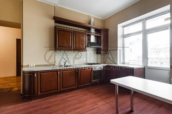 Продаж 5к квартири, вул. Ярославів Вал, Шевченківський р-н - фото 1