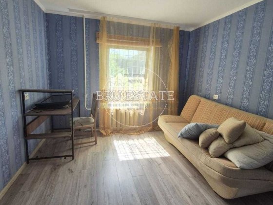 Без% Продаж 3к Тираспільська Сирець Низький поверх Київ