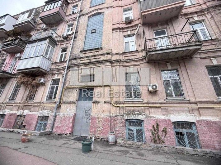 Продаж 3-к квартири Царський Будинок 67м Золоті Ворота Центр Б. Хмельницького Вікна у двір! - фото 1