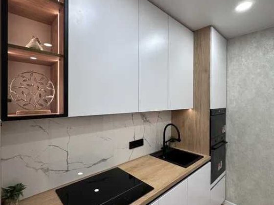 Продам 1 кім  Варшавский  Варшавський 3 Олеся буд. 10.4 Киев
