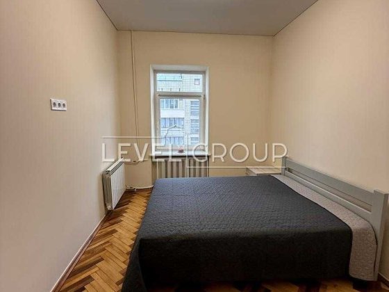 Продаж 3-к квартира з ремонтом, метро Лук’янівська, вул. Іллєнка 18-А