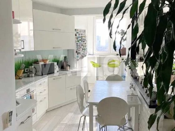 Продаж 2-к. квартири з ремонтом, Шевченківський р. , вул. Ризька