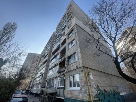 Продаж 1-к кв Солом’янка Братів Зерових  буд.4/6 Вокзальна Киев