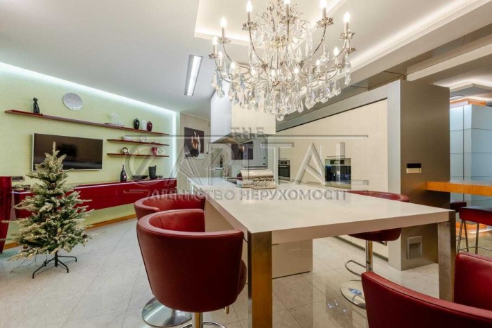 Продаж  Квартира  вул. Володимирська, Київ - фото 1