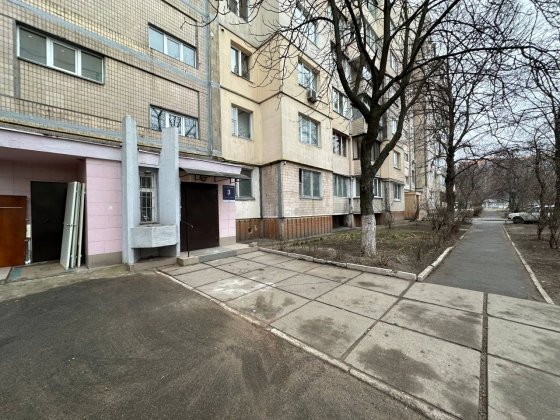 Трикімнатна квартира без комісії із газом. Просп. АкадемікаКорольова Киев