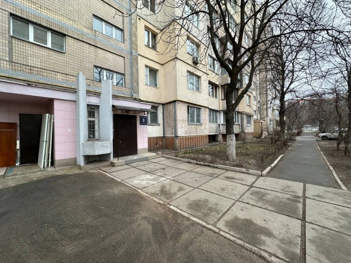 Трикімнатна квартира без комісії із газом. Просп. АкадемікаКорольова - фото 1
