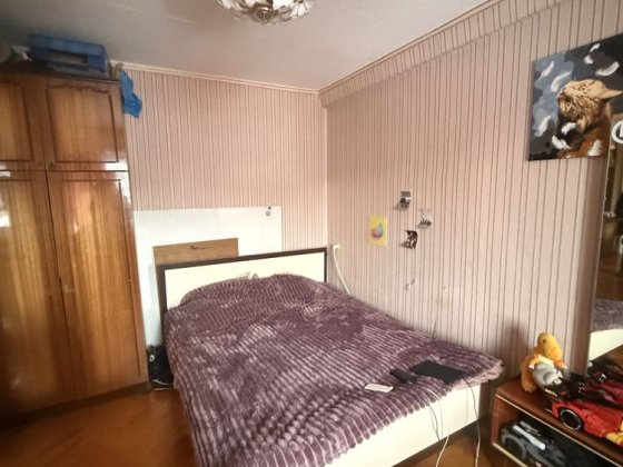 Продаж 2 к квартири Кирилівська 117 Поділ