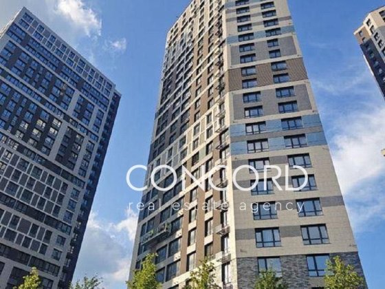 Продам двокімнатну квартиру 73 м² в ЖК "Poetica". Дегтярівська вул., 25-Ж Киев