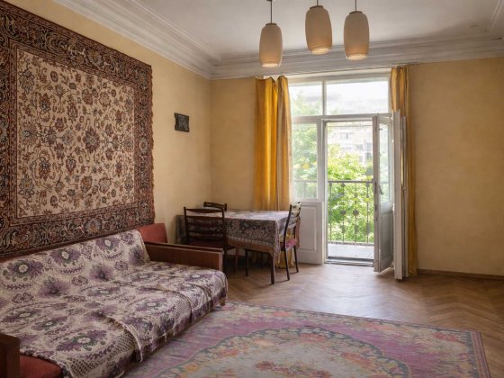 Квартира, 2к. Під ремонт. Євгена Чикаленка, 1-3/5, Шевченківський р-н Київ