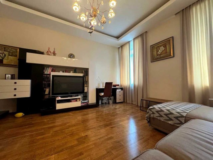 Центр Золоті Ворота 3 кімнати 80м² Франка, 22/24 / Богдана Хмельницького Ярославів Вал - фото 1