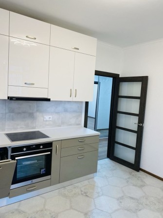 Продам 2-х кімнатну квартиру - фото 1
