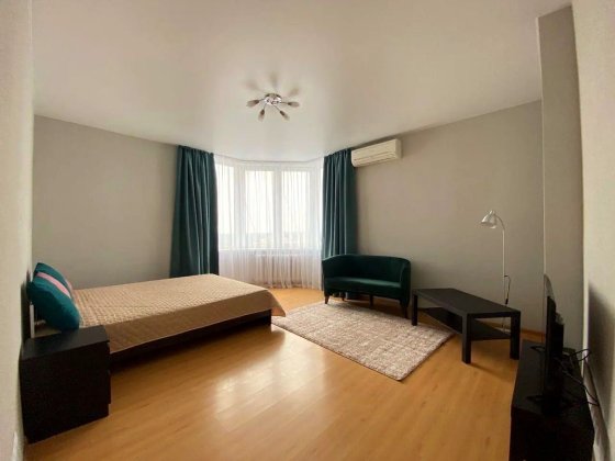 Продаж квартири Осіння, 33 (Святошинський р-н)  “Академмістечко” Київ