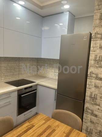 Продам евро двухкімнатну квартиру в ЖК Варшавський 3 - фото 1