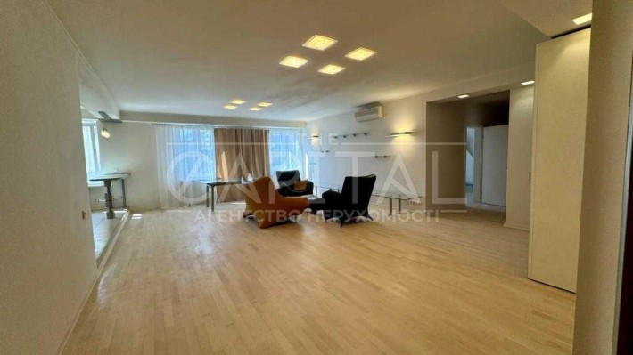 Продаж  Квартира  вул. Назарівська, Центр, Київ - фото 1