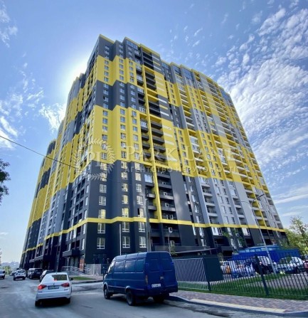 1-к квартира 50 м² у ЖК Медовий | панорамний вид на озеро - фото 1